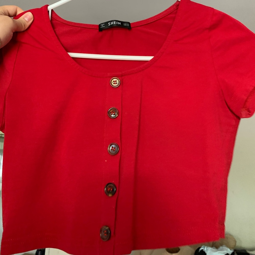 Crop top